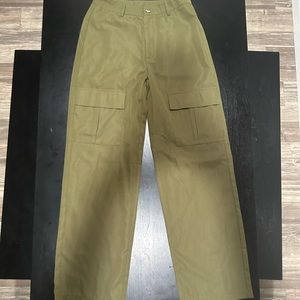 Women’s Cargo Style Wide Leg Pants